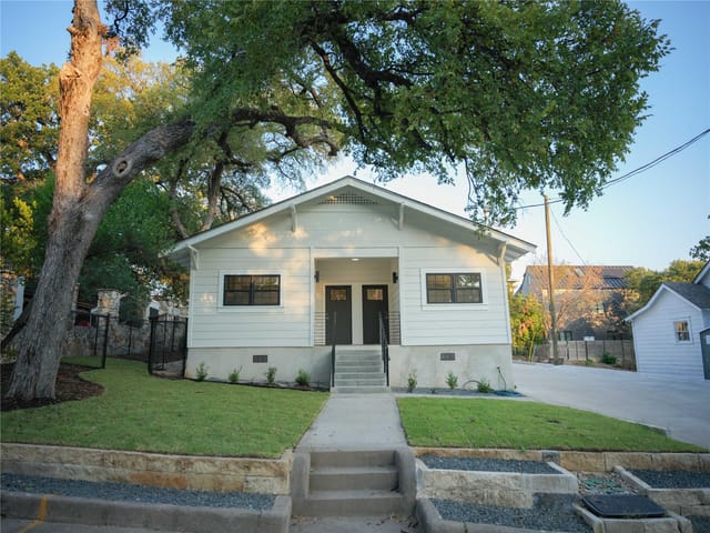 803 Oakland Ave Unit #A