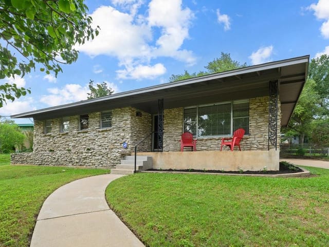 803 Walnut Creek Dr