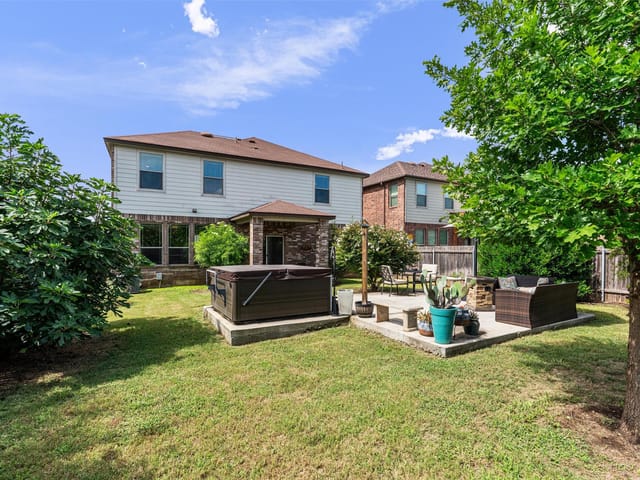 804 Water Hyacinth Loop