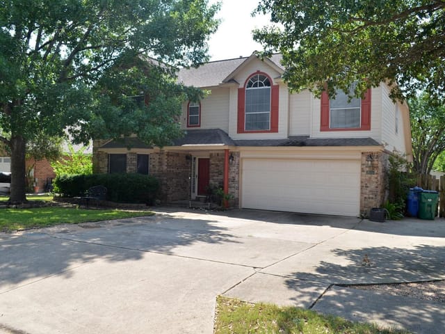 805  Clarence Bohls Ln
