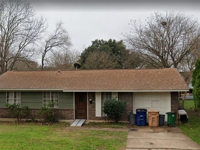 805 Eberhart Ln