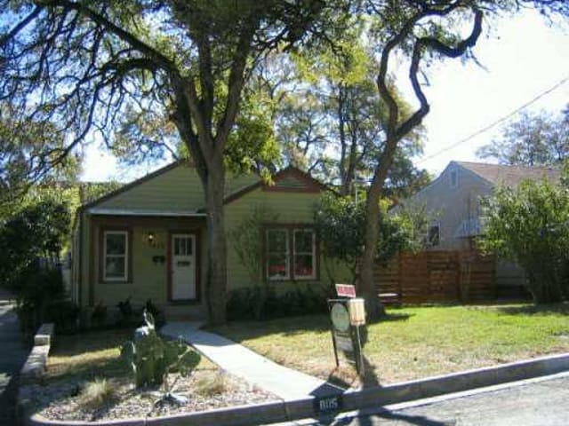 805 Josephine St