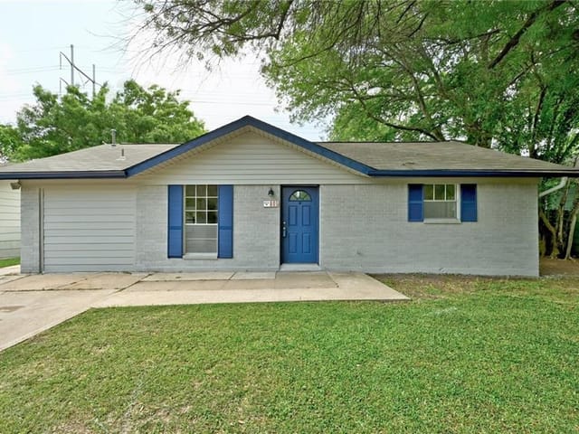 805 Sahara Ave