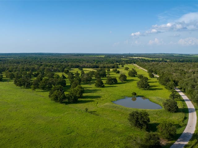 8058 Milam County Road 455