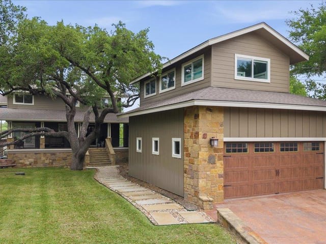 806 Misty Downs DR