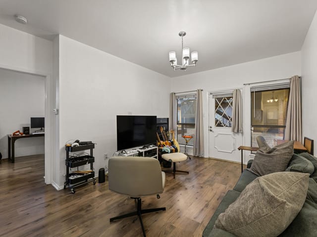 806 W 24th St Unit #108