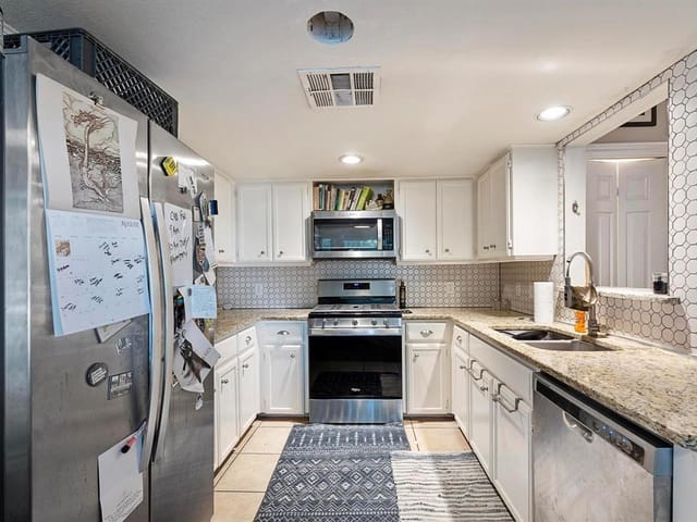 806 Winflo Dr Unit #4