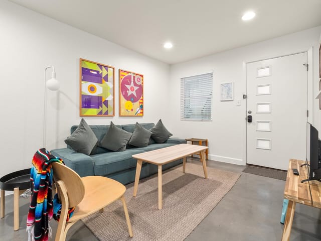 807 Blanco ST Unit #204