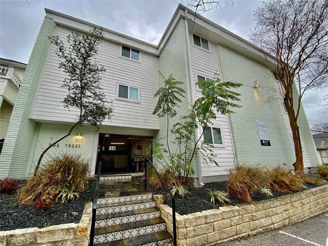 807 Blanco ST Unit #304