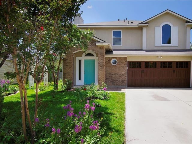 807 Camino Real Dr