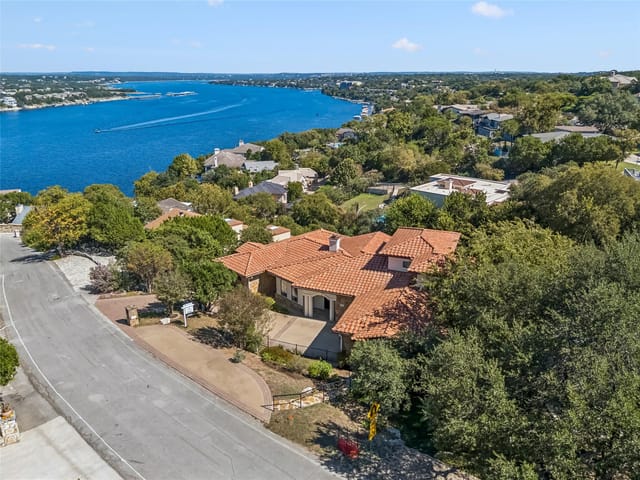 807 Mariner, photo 1 of 6, Lakeway, TX