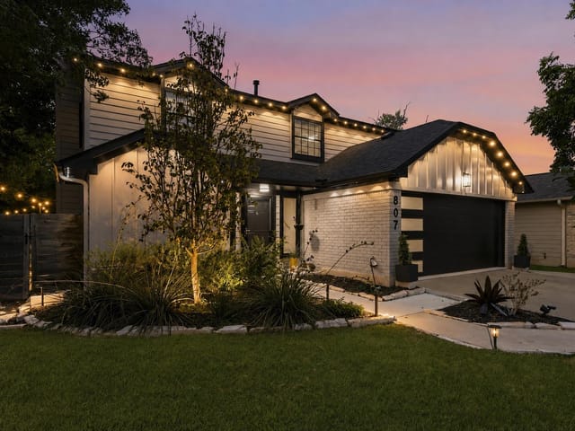 807 Russet Valley DR