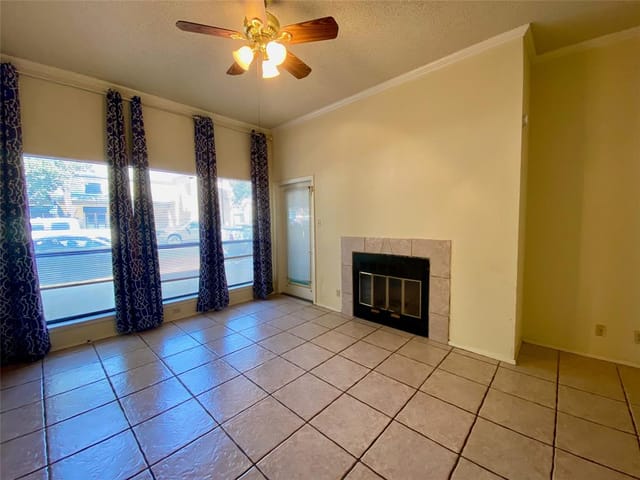 807 W 25th St Unit #103