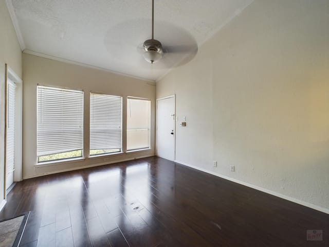 807 W 25th ST Unit #304