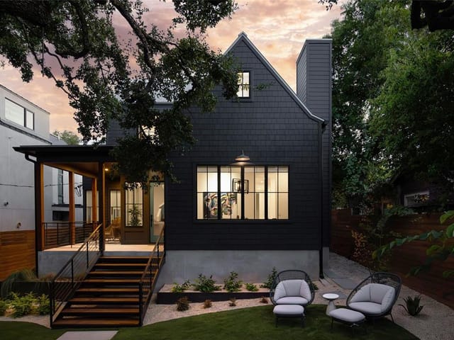 807 W James ST