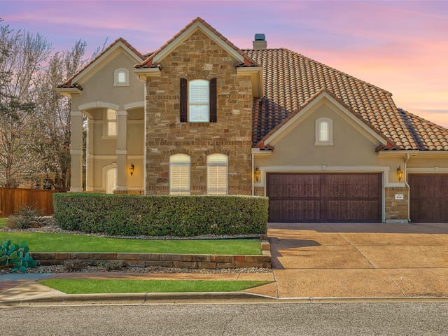 808 Horseback Hollow Dr