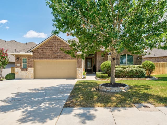 809 Breezygrass WAY