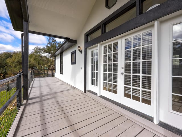 809 Castle Ridge RD