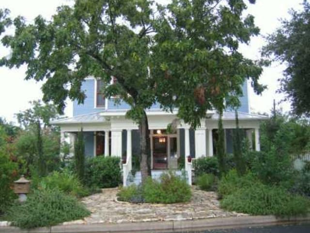 809 JEWELL ST