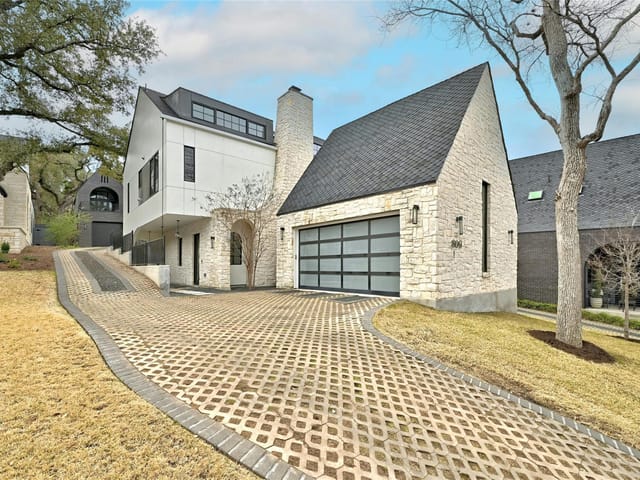 809 Mariposa Dr Unit #1