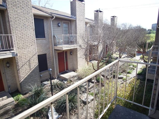 810 Banister LN Unit #858