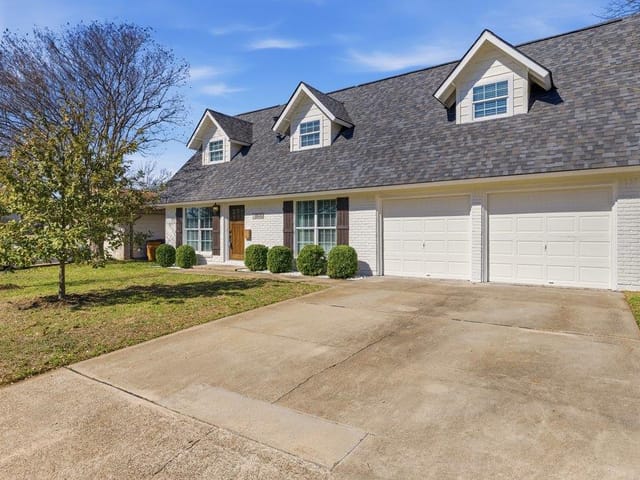 8100 Stillwood Ln