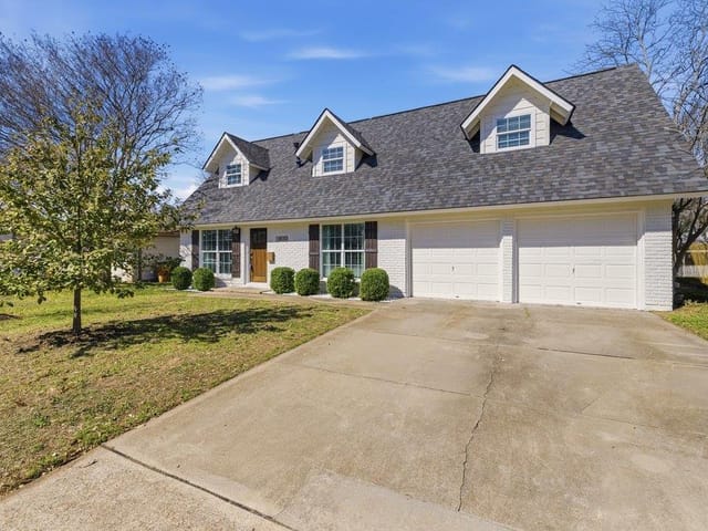 8100 Stillwood LN