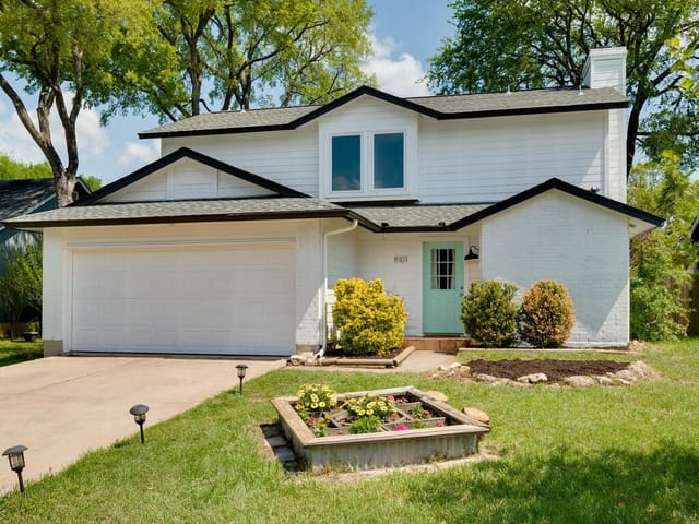 8101 Los Ranchos Dr
