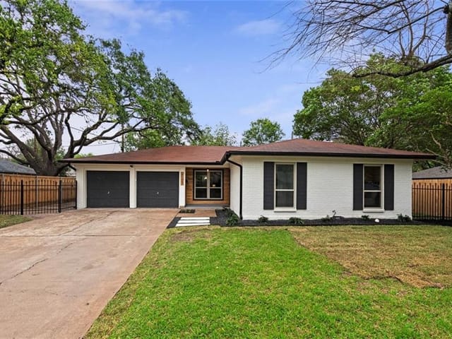8103 Falmouth Dr