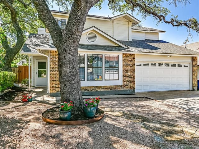 8104 Los Ranchos Dr