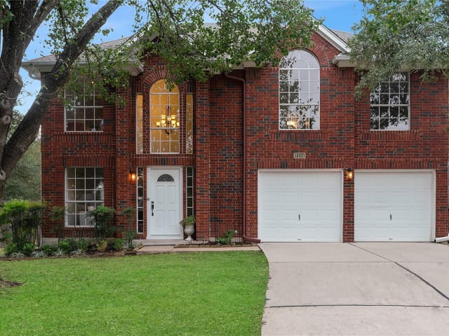 8104 Red Rock Cv