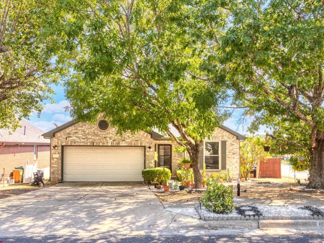 8105 Marble Ridge Dr