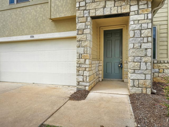 8106 Dampton LN