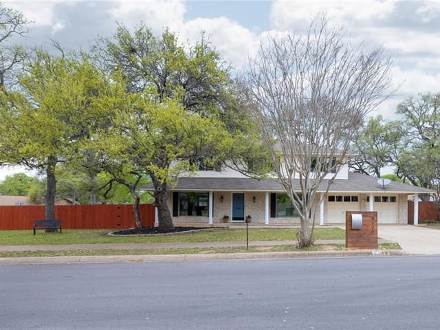 8106 Greenwich Meridian Dr