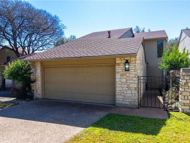 8106 Meandering Way