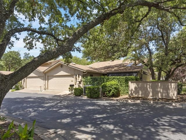 8106 West Ct