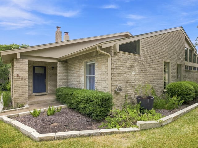 8107 Middle CT