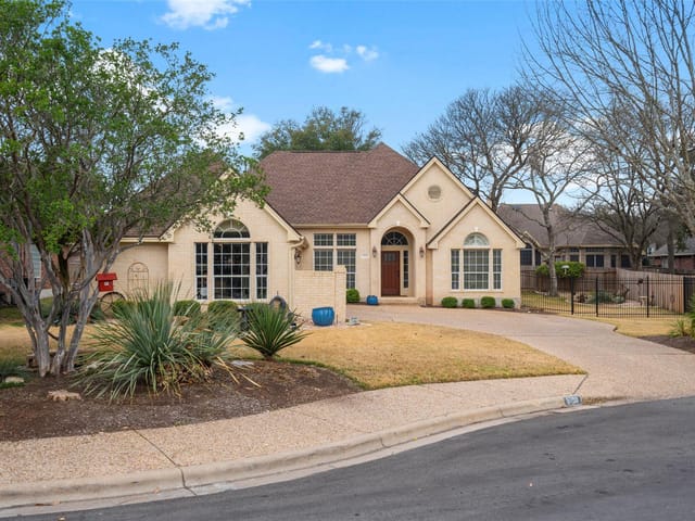 8108 Asherton Cv