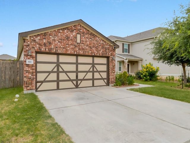 811 Screech Owl DR