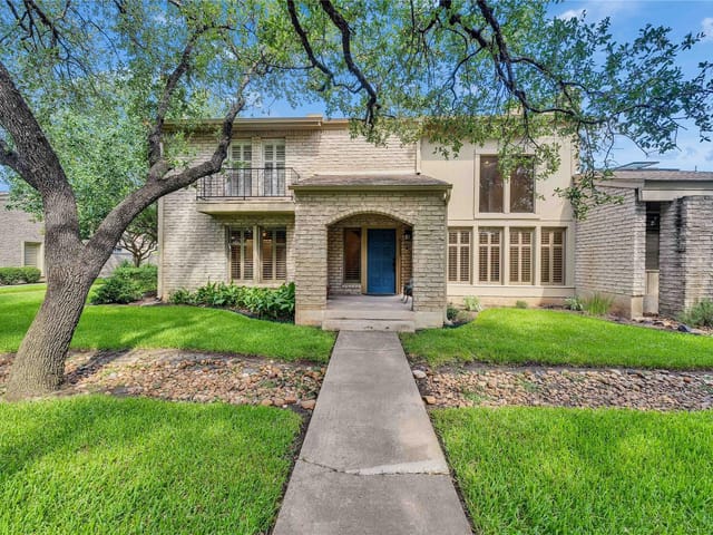 8111 Middle Ct