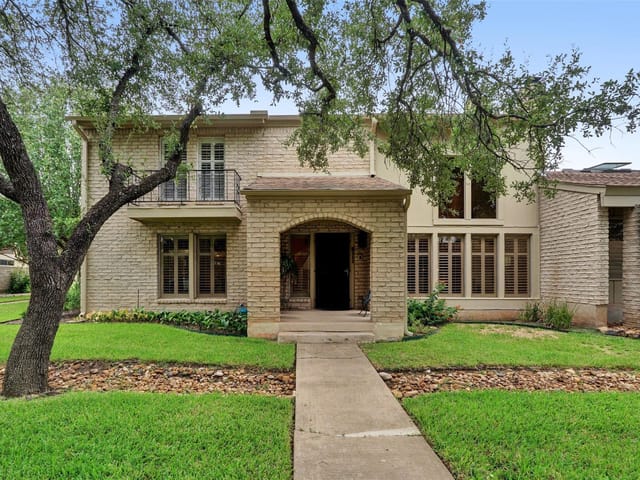 8111 MIDDLE Ct