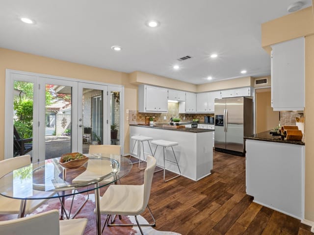 8112 West Ct