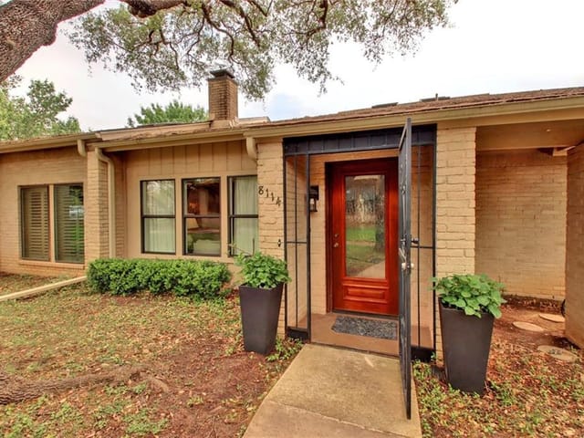 8114 Middle Ct