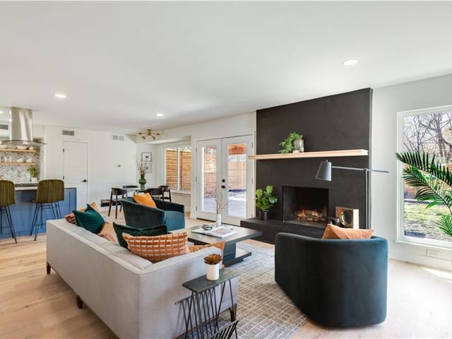 8114 Ripplewood Dr