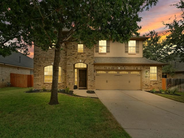 8116 Alophia Dr