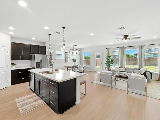 8117 Bestride BND