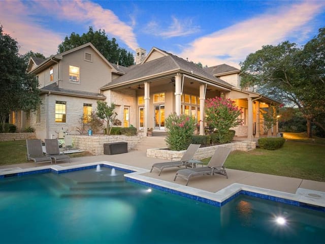 812 Beardsley Ln