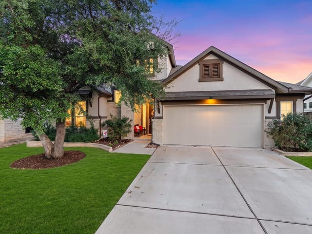 812 Heartleaf DR