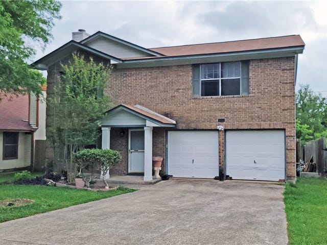 812 Sweetwater River Dr