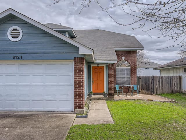 8121 Tockington Way